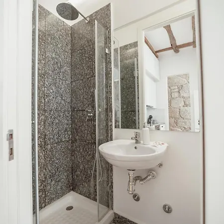 Elegant By Homing Porto